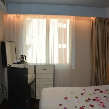 公寓式酒店 Alba Vlorë